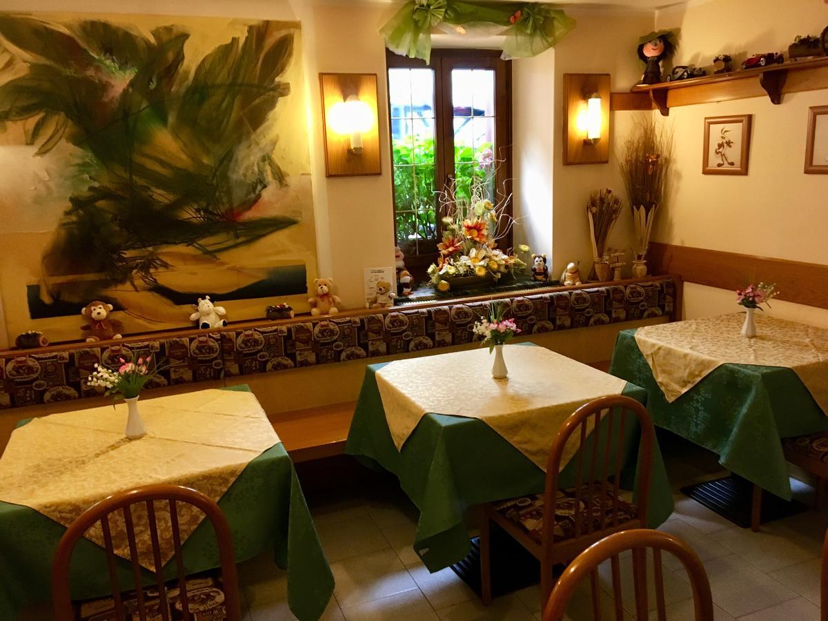 Albergo Meuble Tarandan フォルニ・ディ・ソプラ エクステリア 写真